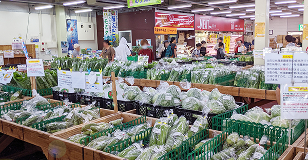 ファーマーズマーケットいとまん店内